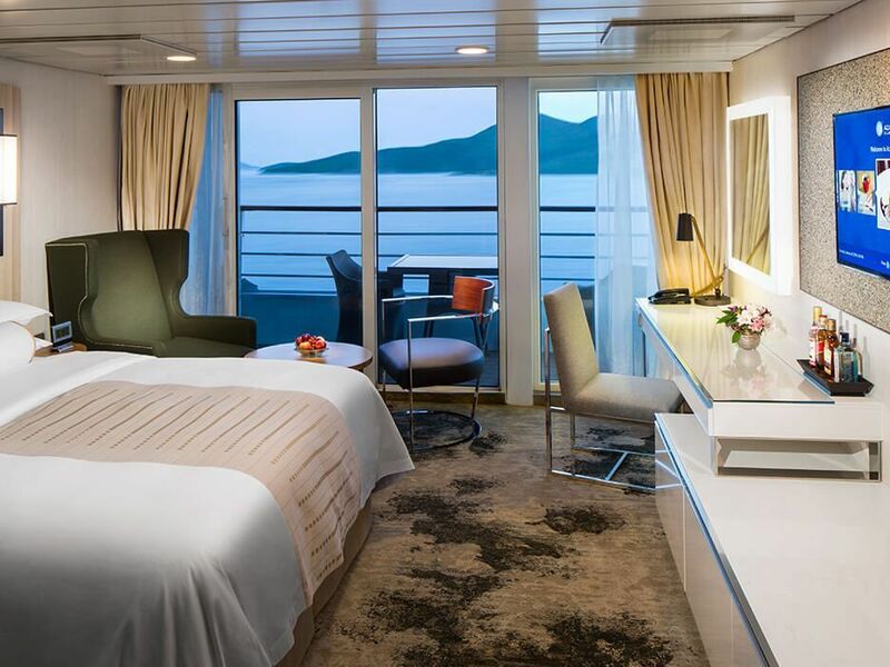 Club Continent Suite
